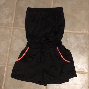 Black sporty strapless romper